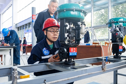 宜化勇夺宜昌市技能竞赛双料冠军